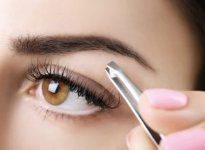the-benefits-of-buying-eyelash-extension-supplies-wholesale-1